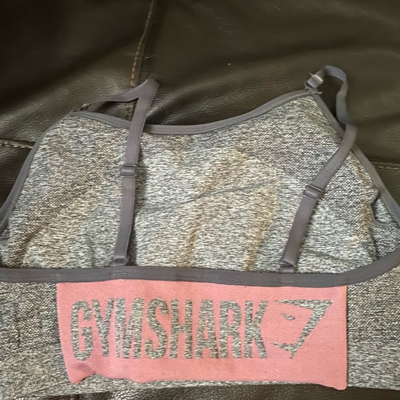 NWOT! Gym shark sports bra size M - Picture 2 of 3